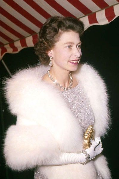 La elegancia de la reina Isabel II